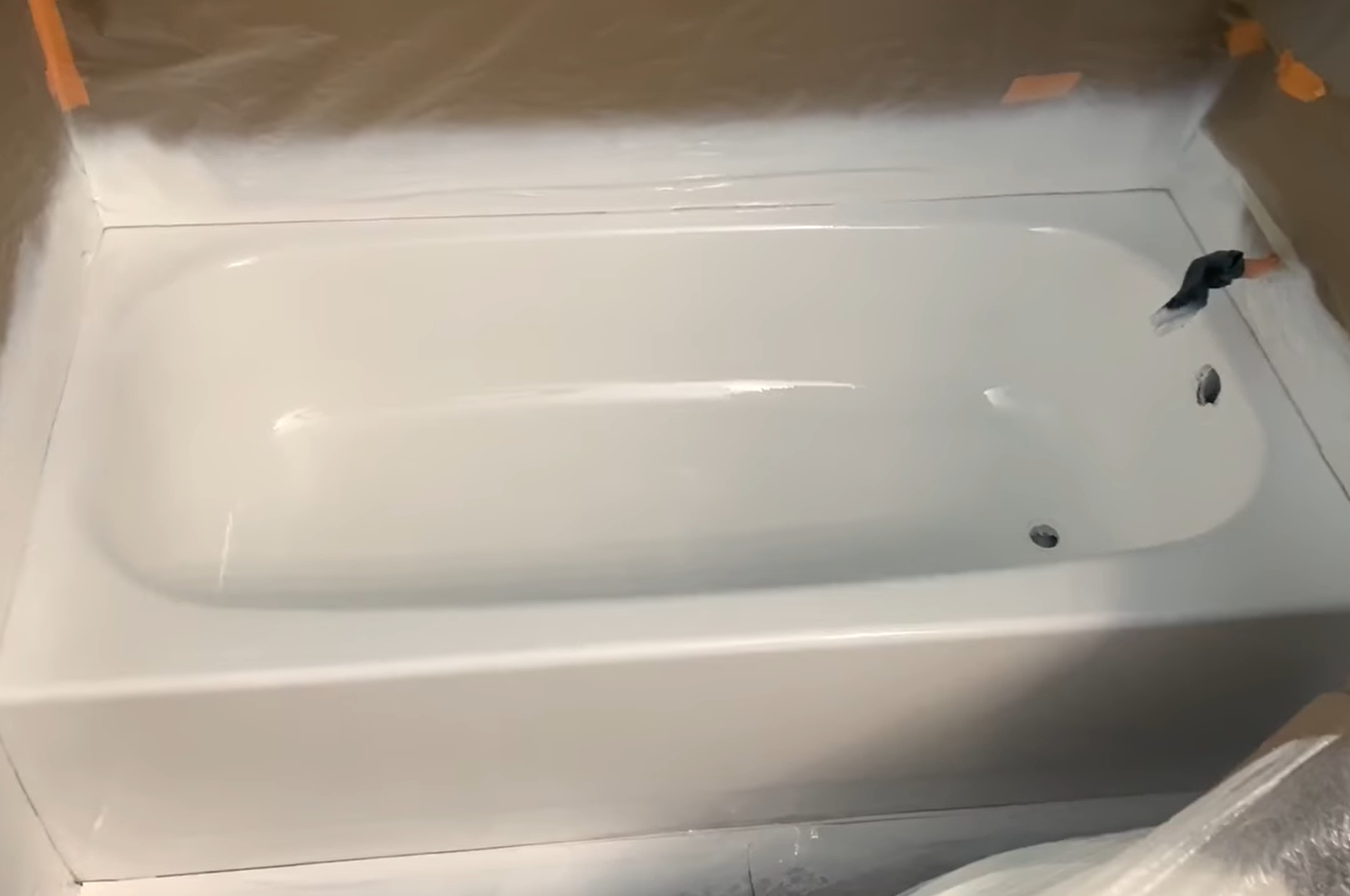 does-my-landlord-have-to-reglaze-my-tub-housereal