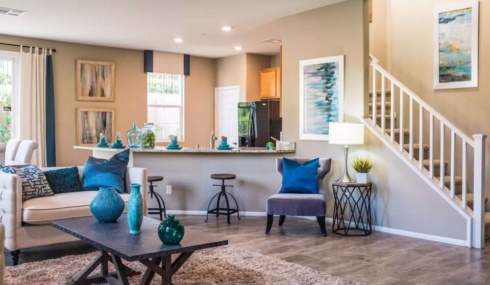 photo-1505691723518-36a5ac3be353